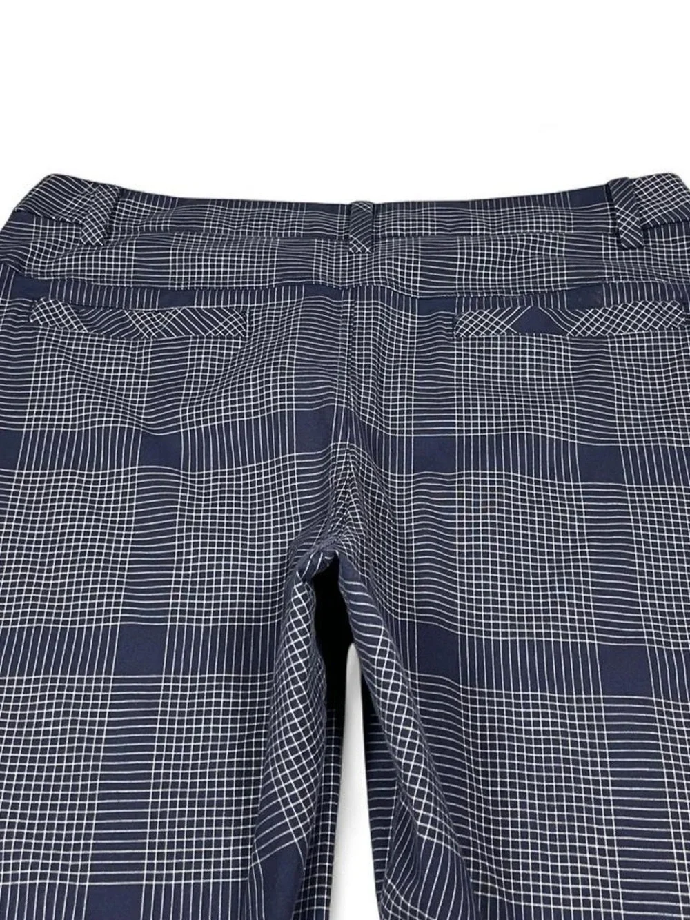 MINT Lululemon Kahuna 2.0 Commission Golf Shorts Navy Plaid Men’s Size W36 L10